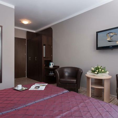 Na Bialej Apartment Rewal Luaran gambar