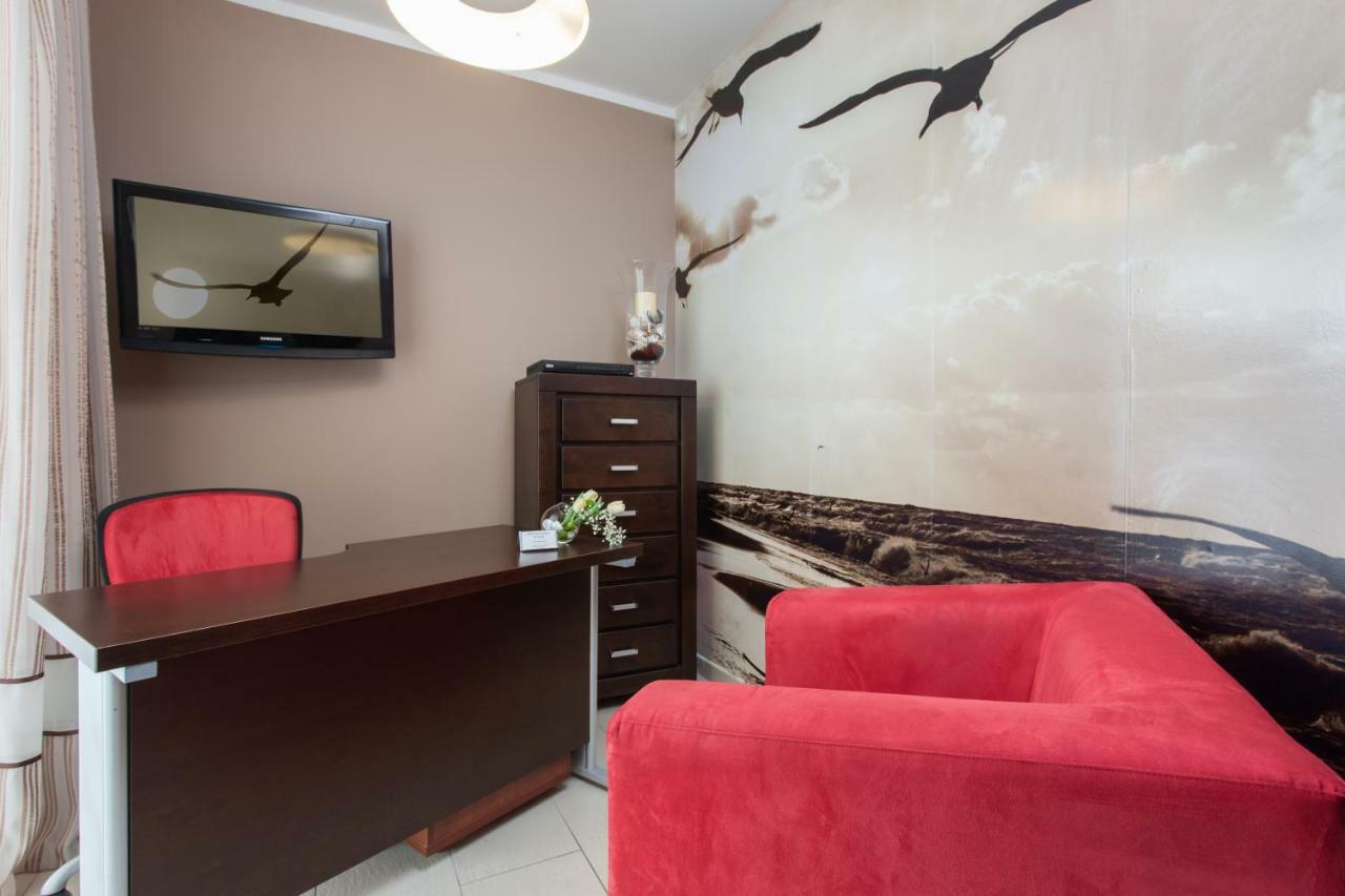 Na Bialej Apartment Rewal Luaran gambar
